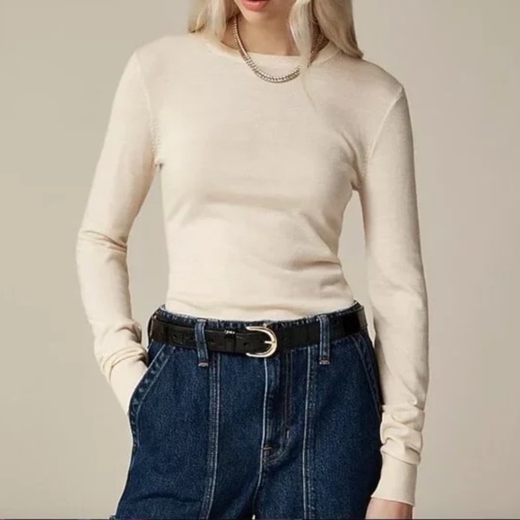 J CREW Carolyn fitted crewneck sweater in merino wool in Sand Ivory M - Picture 1 of 5